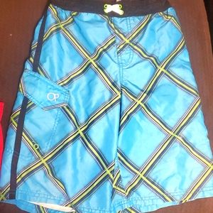 Size lg swim trunks op